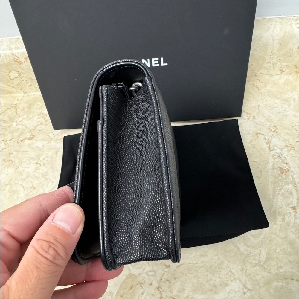 Chanel Boy Caviar WOC